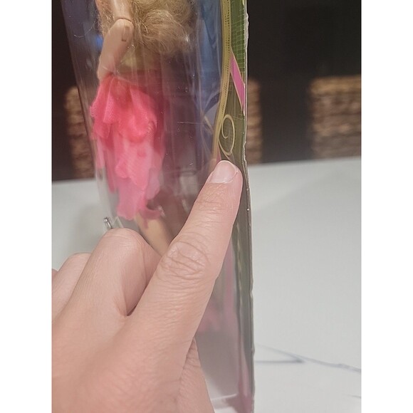 Wicked Glinda Fashion Doll With Removable Fashions & Accessories - Picture 14 of 15